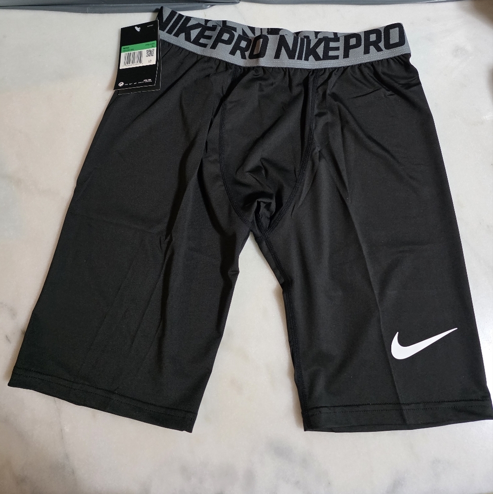Nike Pro Compression Shorts  NWT‎